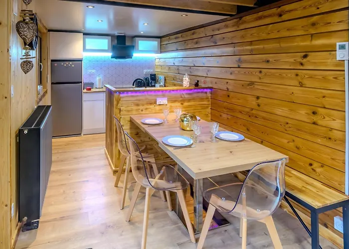 Reves Au - Maisonnette Floyon