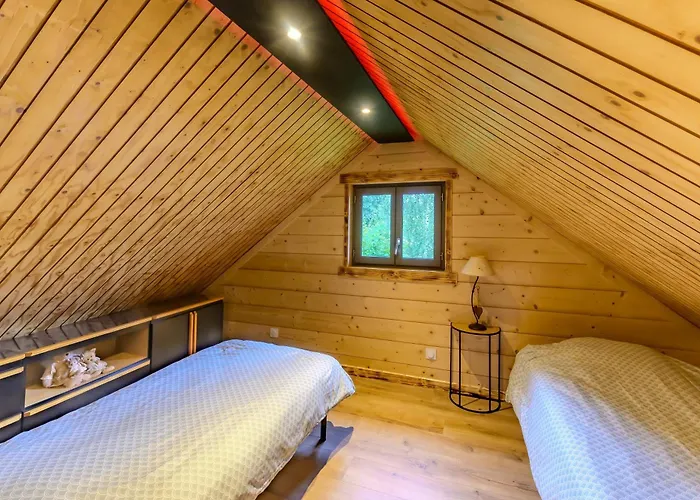 Reves Au - Maisonnette * Floyon